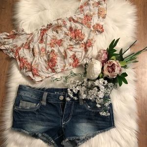 Floral 🌼 Crop Top : off shoulder